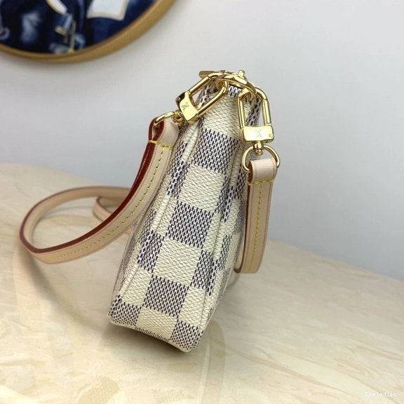 Fake Louis Bags POCHETTE ACCESSOIRES Louis Vuitton 0805